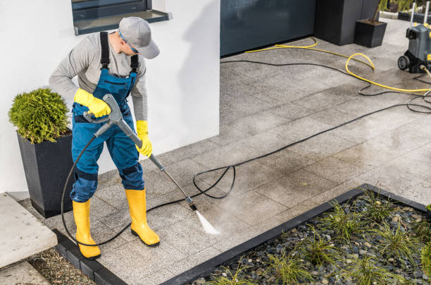 Why Choose Our Certified Pressure Washing Experts for Your Project Needs in Bellwood, VA?